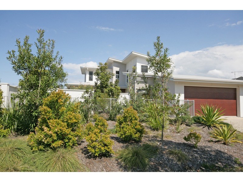 10 Newcastle Drive, Pottsville NSW 2489