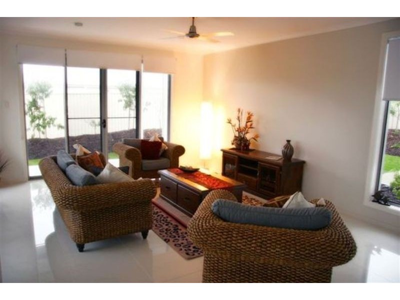 10 Newcastle Drive, Pottsville NSW 2489