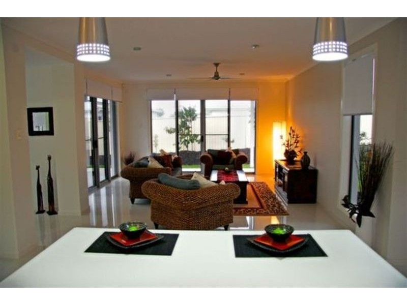 10 Newcastle Drive, Pottsville NSW 2489