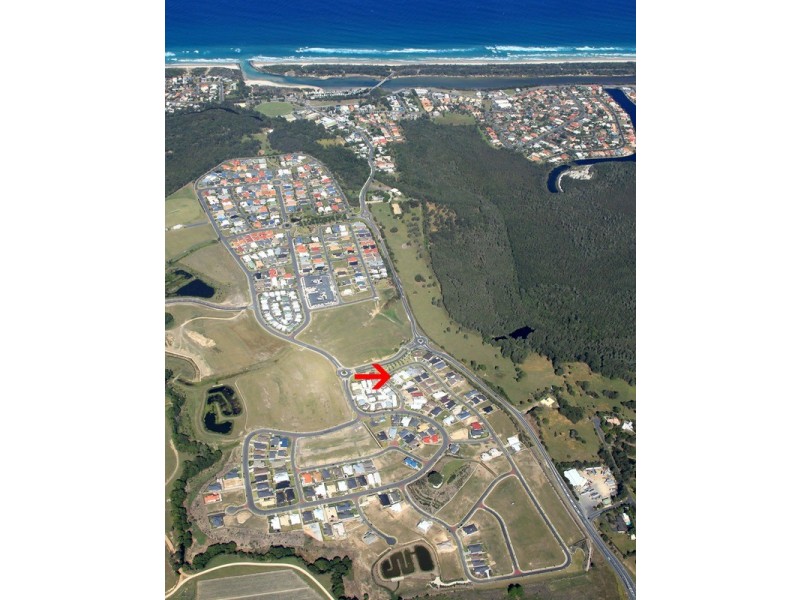 12 Newcastle Drive, Pottsville NSW 2489