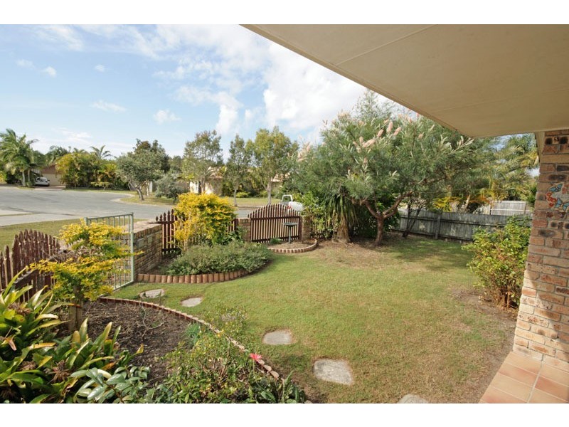 1/2 Miller Place, Pottsville NSW 2489