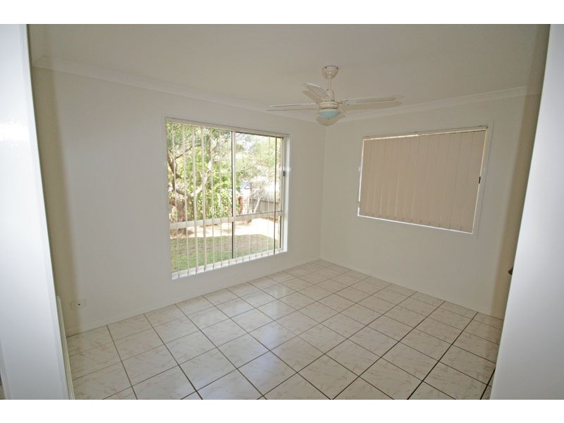 1/2 Miller Place, Pottsville NSW 2489