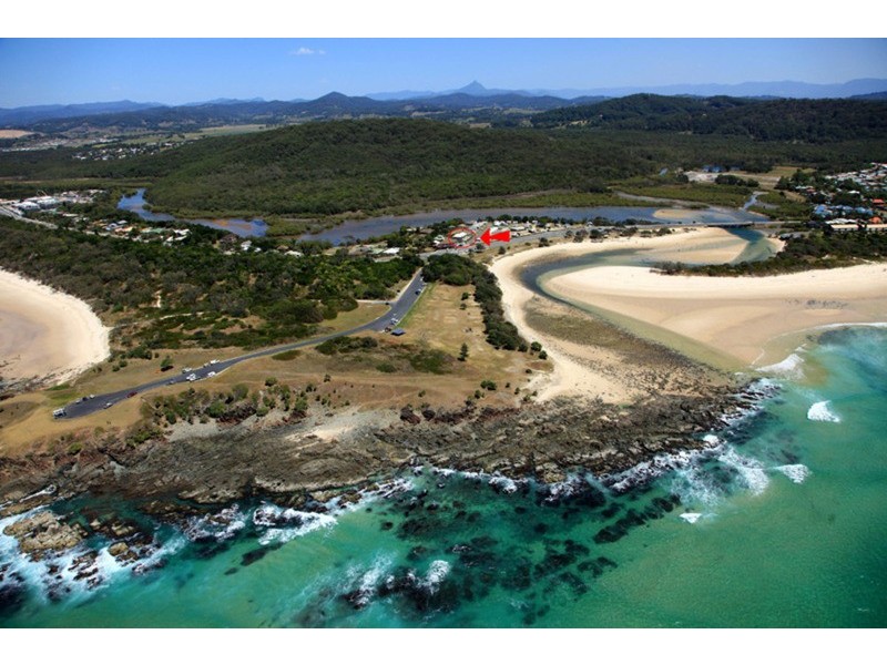 12 Young Street, Hastings Point NSW 2489