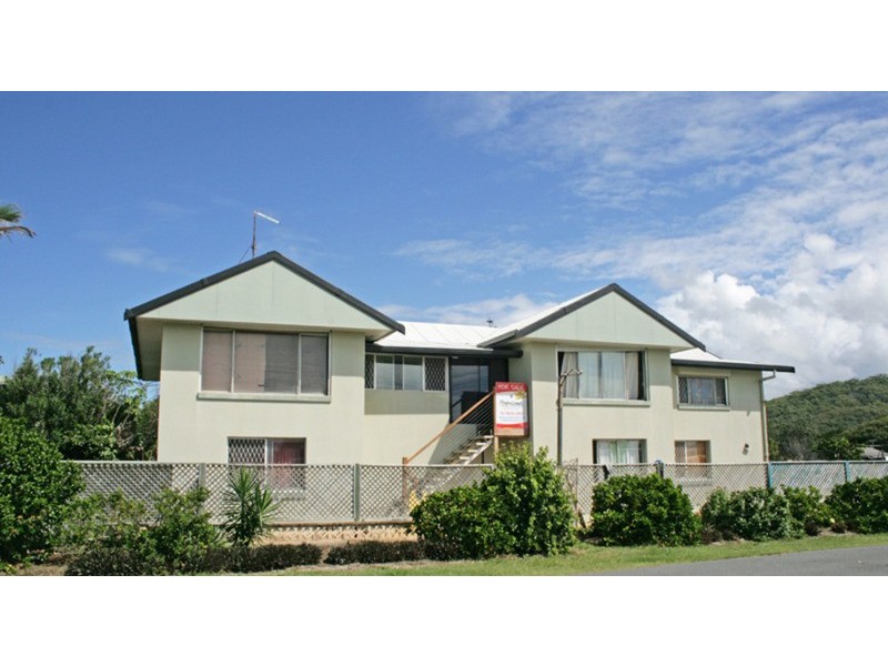 12 Young Street, Hastings Point NSW 2489