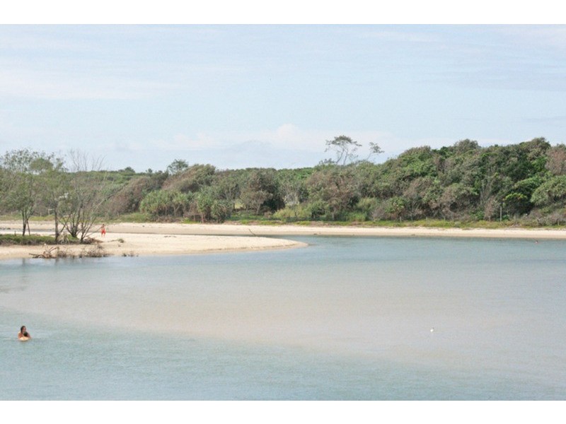 12 Young Street, Hastings Point NSW 2489