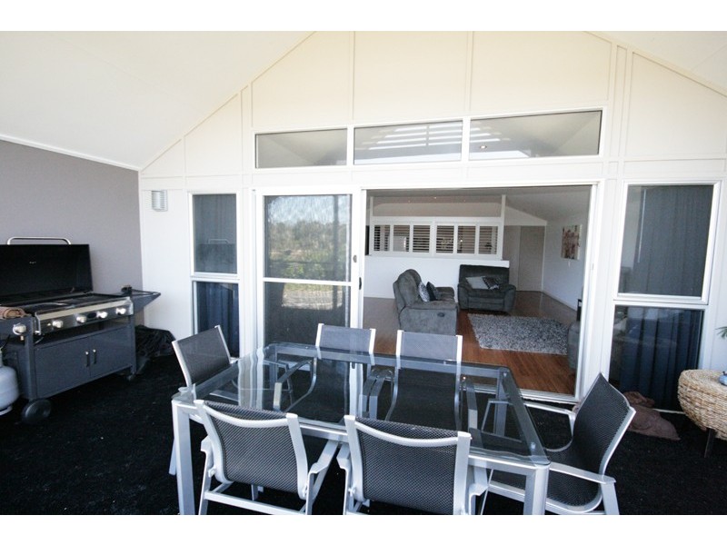 9/2-4 Overall Drive, Pottsville NSW 2489