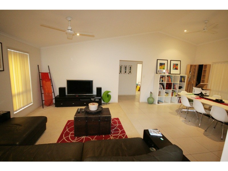 2/39 Mylestom Circle, Pottsville NSW 2489