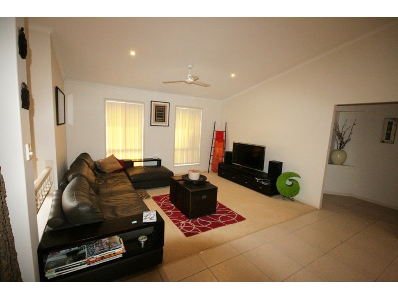 2/39 Mylestom Circle, Pottsville NSW 2489