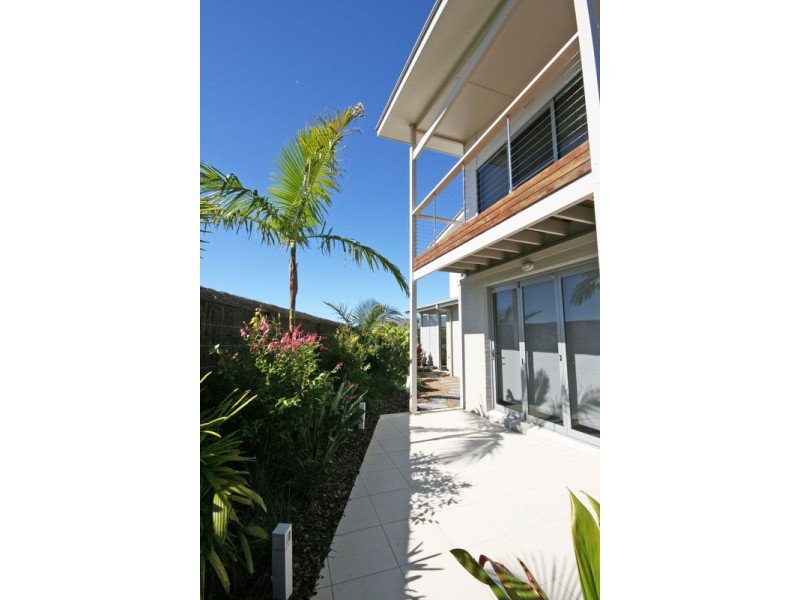 2/44 Newcastle Street, Pottsville NSW 2489