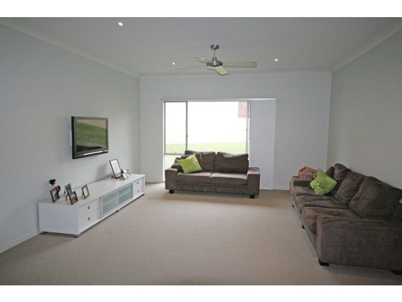 70 Sassafras Street, Pottsville NSW 2489