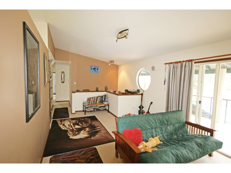 233 Round Mountain Road, Round Mountain NSW 2484