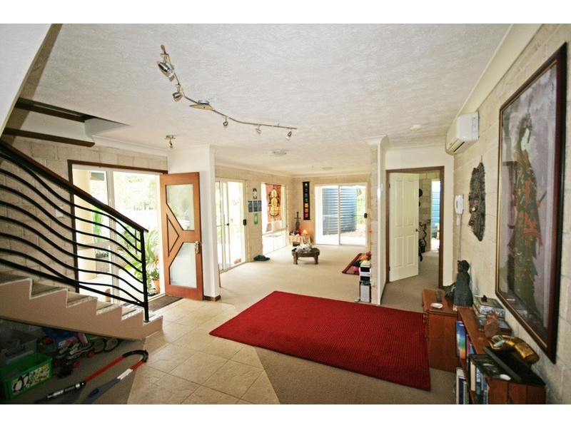 233 Round Mountain Road, Round Mountain NSW 2484