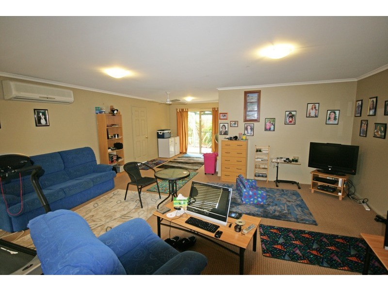 2/21 Victoria Avenue, Pottsville NSW 2489