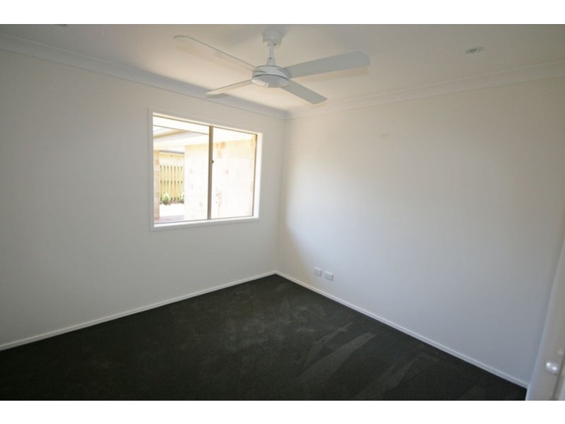 1 /16 McKenzie Avenue, Pottsville NSW 2489