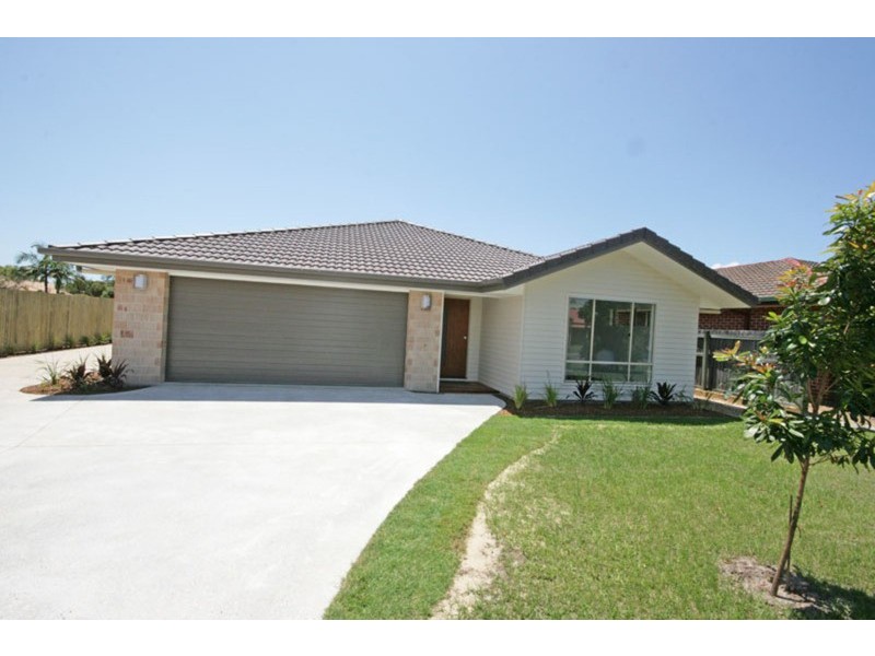 1 /16 McKenzie Avenue, Pottsville NSW 2489