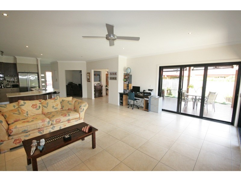 2 Benaud Place, Pottsville NSW 2489