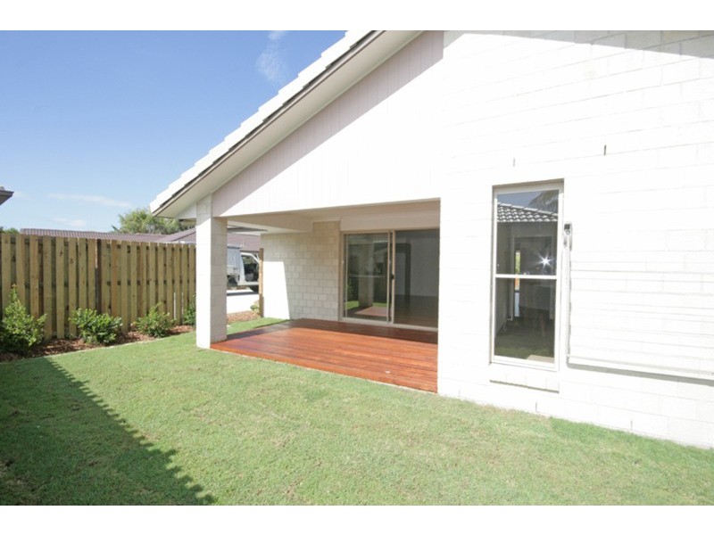 1/18 McKenzie Avenue, Pottsville NSW 2489