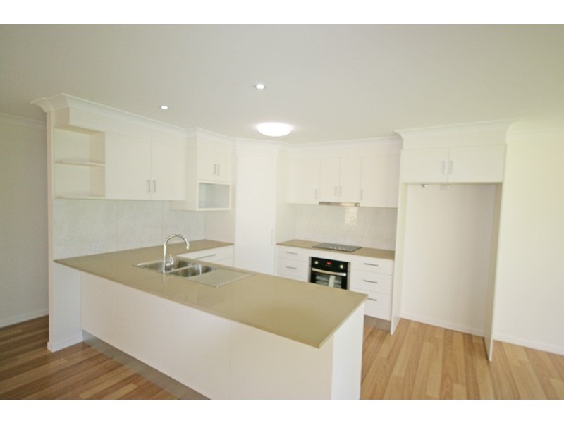 2/18 McKenzie Avenue, Pottsville NSW 2489