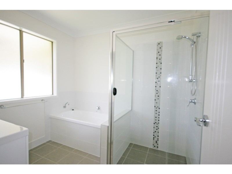 2/18 McKenzie Avenue, Pottsville NSW 2489