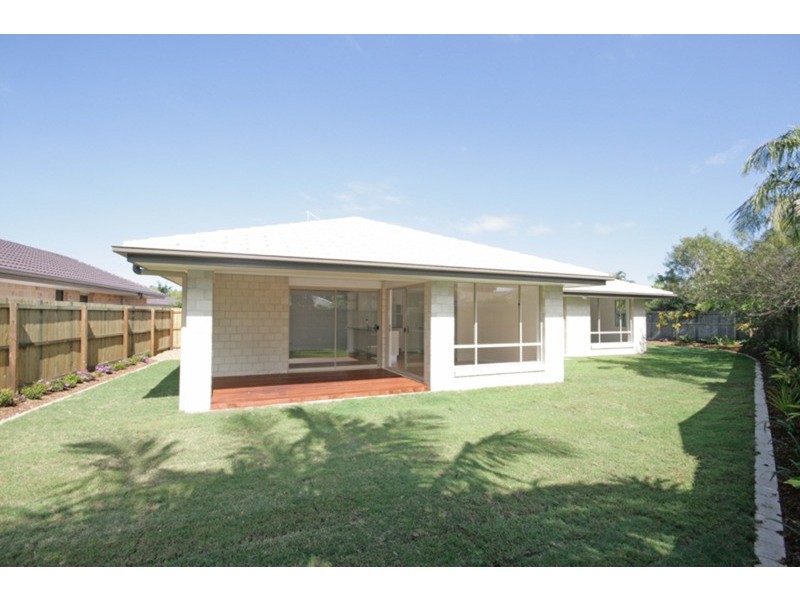 2/18 McKenzie Avenue, Pottsville NSW 2489