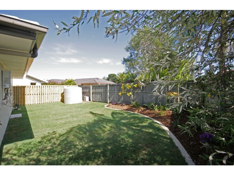 2/18 McKenzie Avenue, Pottsville NSW 2489