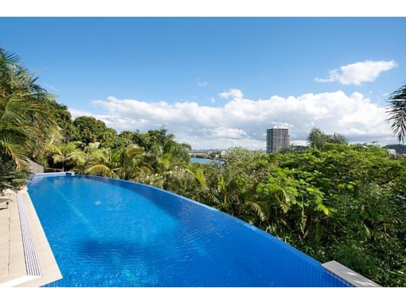 3/13 Eden Street, Coolangatta QLD 4225