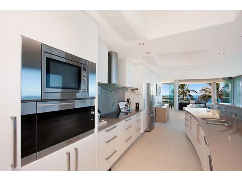 3/13 Eden Street, Coolangatta QLD 4225