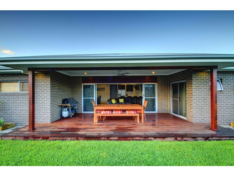 4 Sandon Court, Pottsville NSW 2489