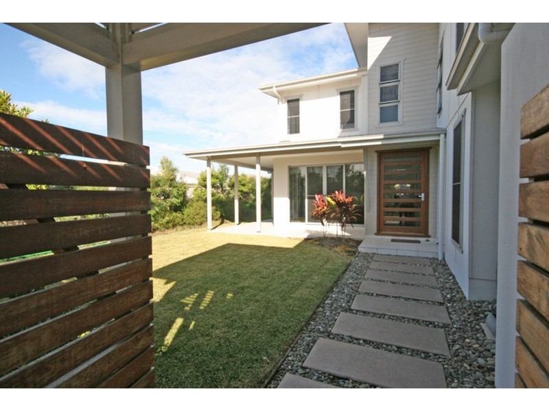 10 Newcastle Drive, Pottsville NSW 2489