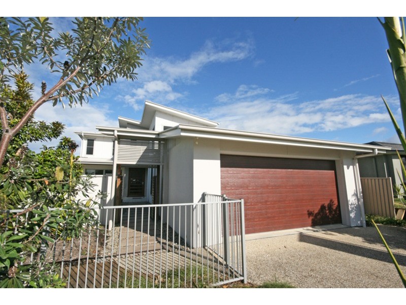 10 Newcastle Drive, Pottsville NSW 2489