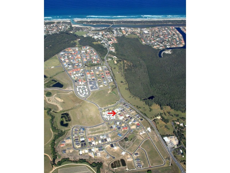 10 Newcastle Drive, Pottsville NSW 2489