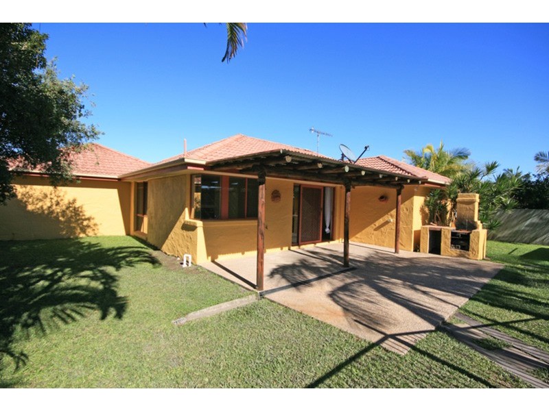 22 McKenzie Avenue, Pottsville NSW 2489