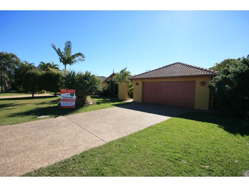 22 McKenzie Avenue, Pottsville NSW 2489