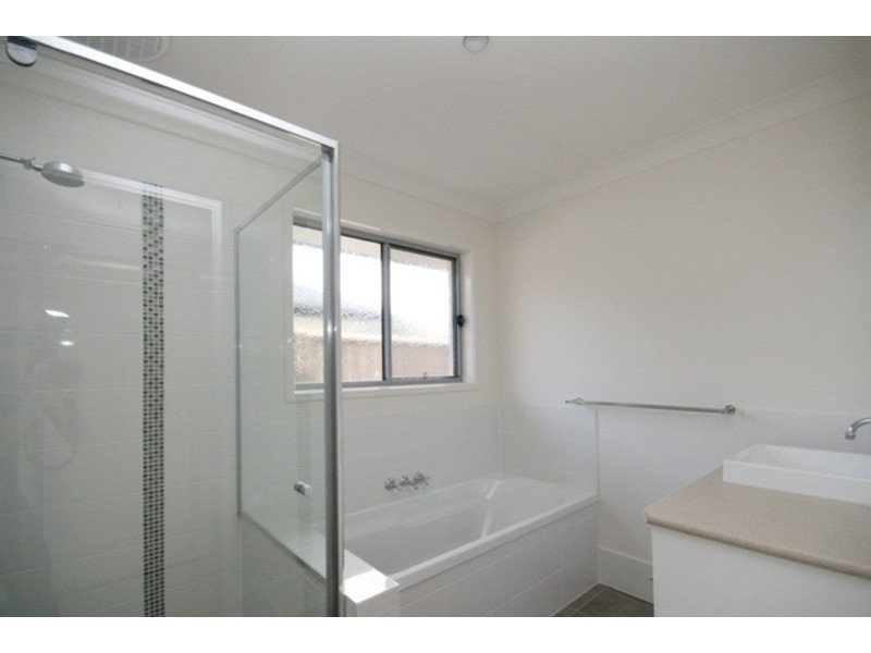 2/60 Newcastle Drive, Pottsville NSW 2489