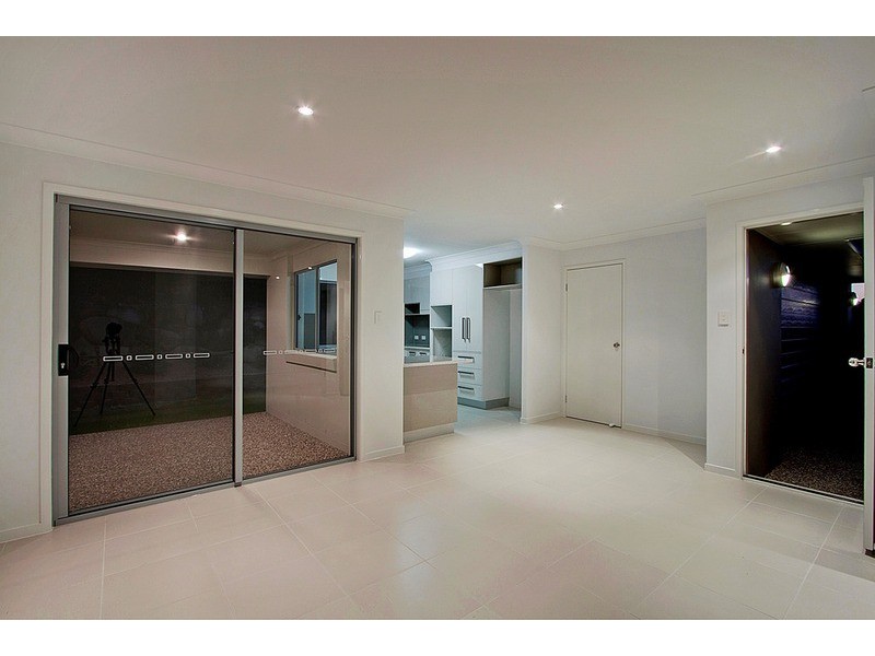 2/69 Newcastle  Drive, Pottsville NSW 2489