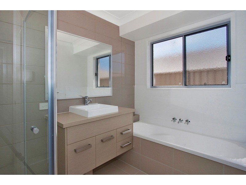 2/69 Newcastle  Drive, Pottsville NSW 2489