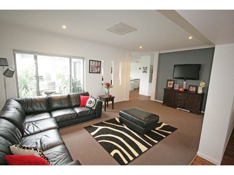 6 Narooma Street, Pottsville NSW 2489