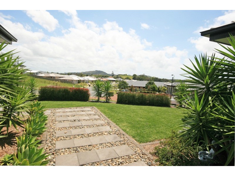 6 Narooma Street, Pottsville NSW 2489