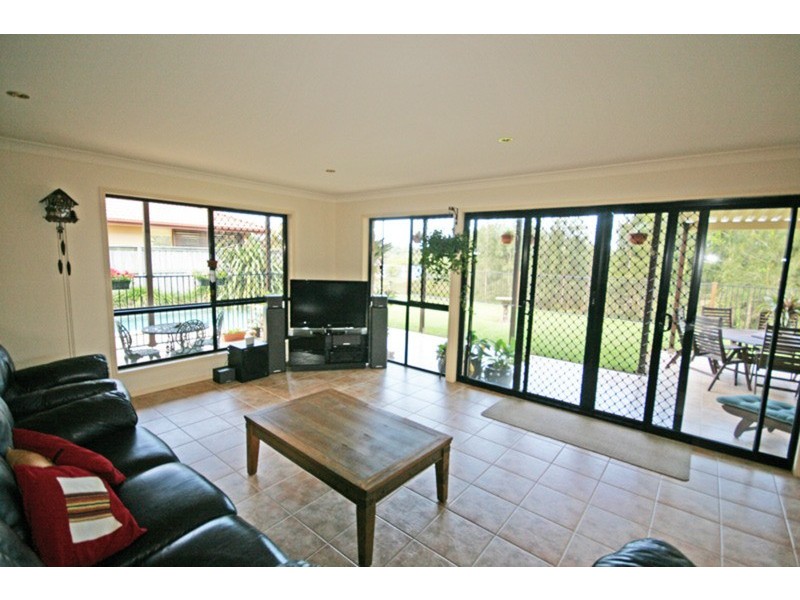 121 Overall Drive, Pottsville NSW 2489