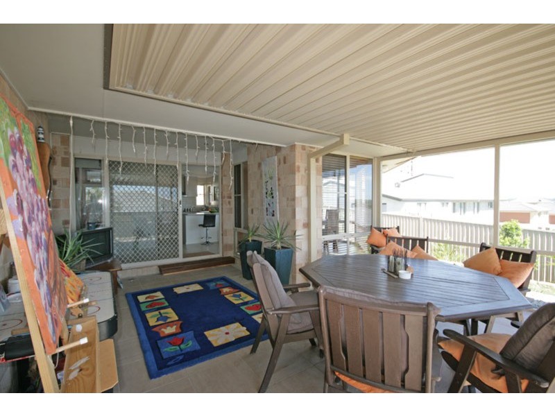 32 Newcastle Drive, Pottsville NSW 2489