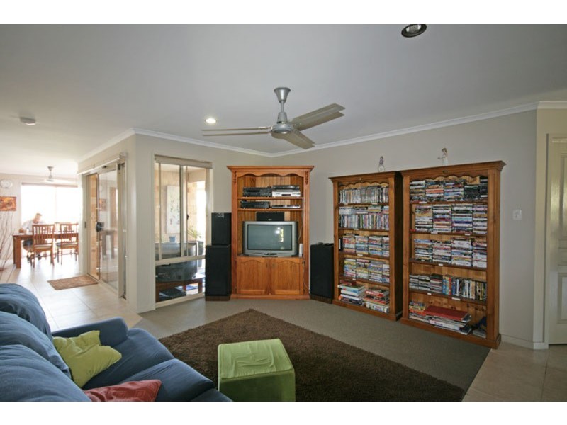 32 Newcastle Drive, Pottsville NSW 2489