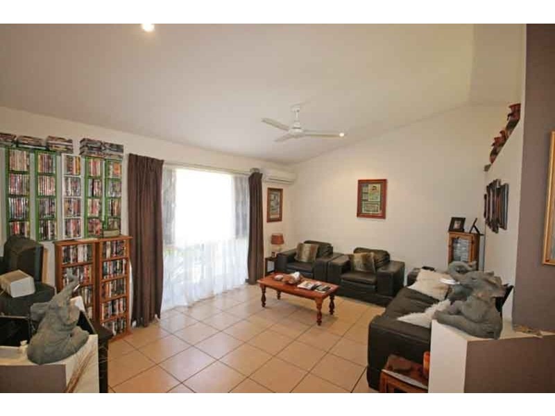 1/10 Paula Court, Pottsville NSW 2489