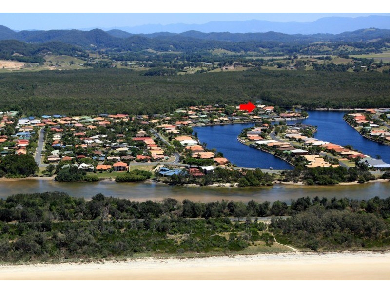 1/10 Paula Court, Pottsville NSW 2489