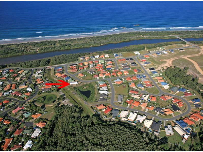 16 Taylor Drive, Pottsville NSW 2489