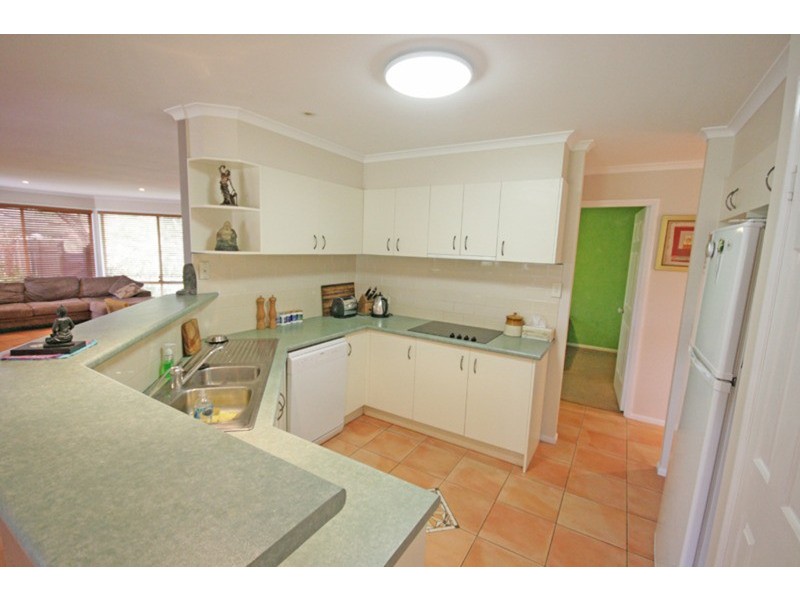 2 Caroline Street, Pottsville NSW 2489