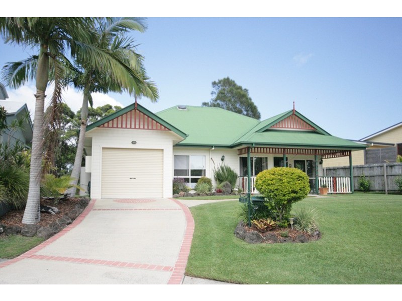 27 Sassafras Street, Pottsville NSW 2489