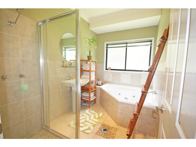 4 Butternut Place, Pottsville NSW 2489