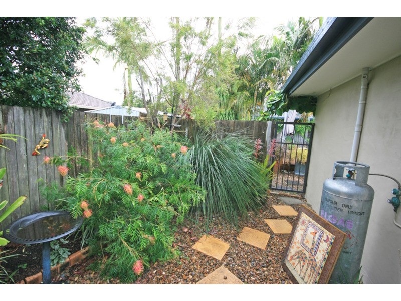 2/26 Andrew Avenue, Pottsville NSW 2489