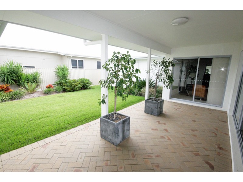 14 Newcastle Drive, Pottsville NSW 2489