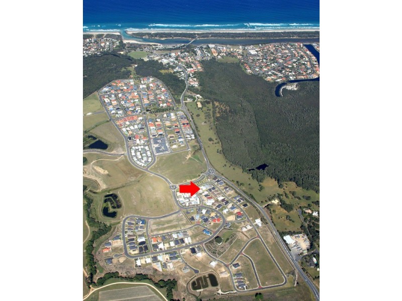 14 Newcastle Drive, Pottsville NSW 2489